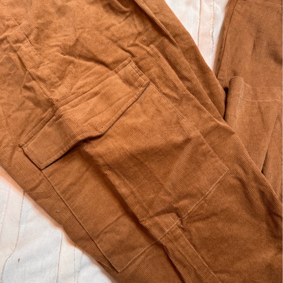 ‼️NWT! Reclaimed Vintage Unisex Cord Cargo Pants‼️ - Picture 7 of 16